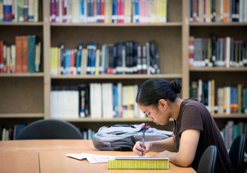What Types of Student Services are Available at a Science School in Contra Costa County?
